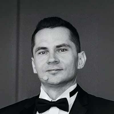 Анатолий Иванов