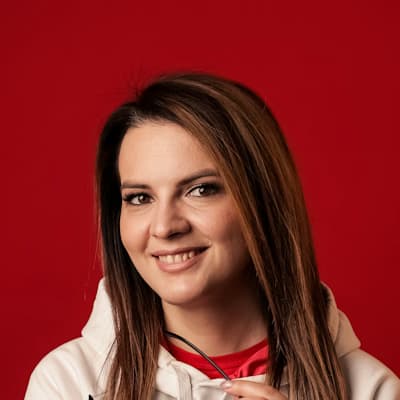 Анна Шестакова