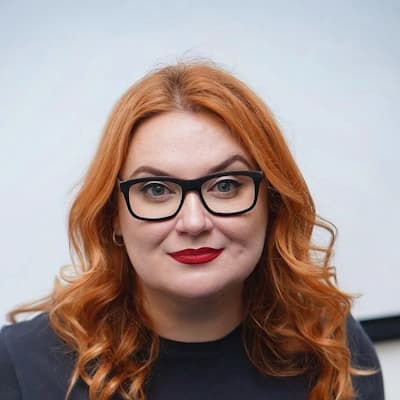 Анна Великоиваненко