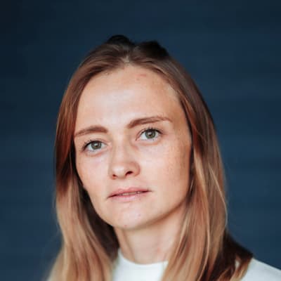 Елена Логутова