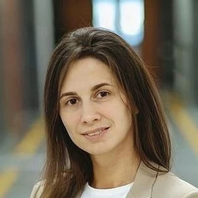 Юлия Тезикова