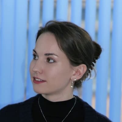 Полина Усанова