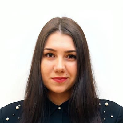Яна Табакова